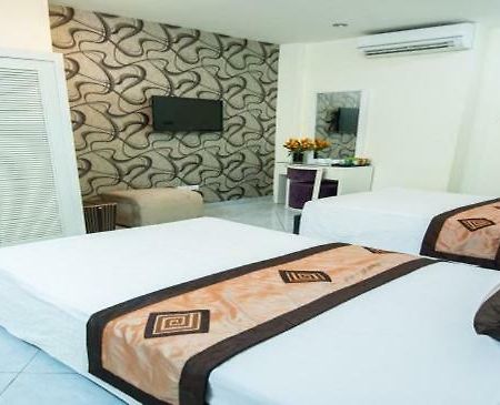 Phu Nhuan Hotel Hanoi Exterior photo